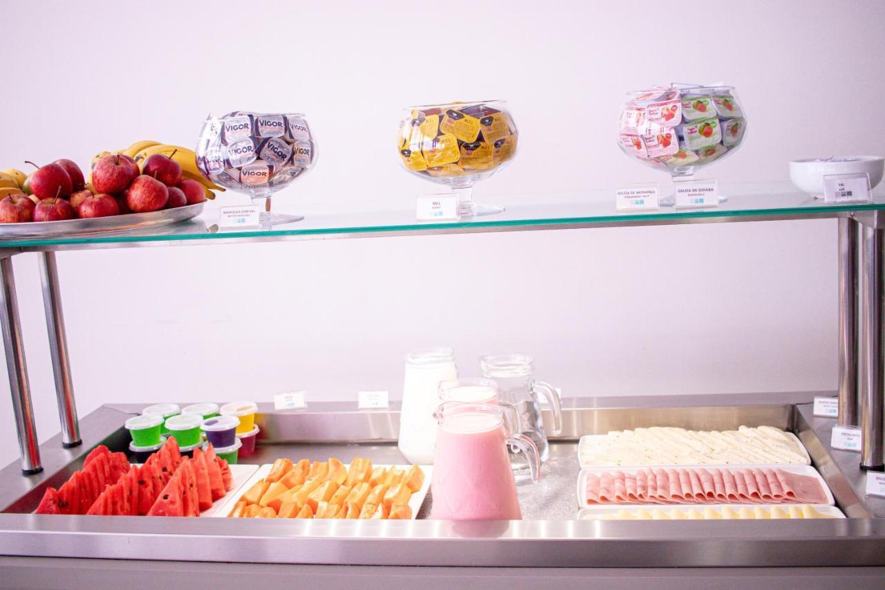 Hotel H2 Congonhas Congonhas (Minas Gerais) Exterior foto A buffet with cold cuts