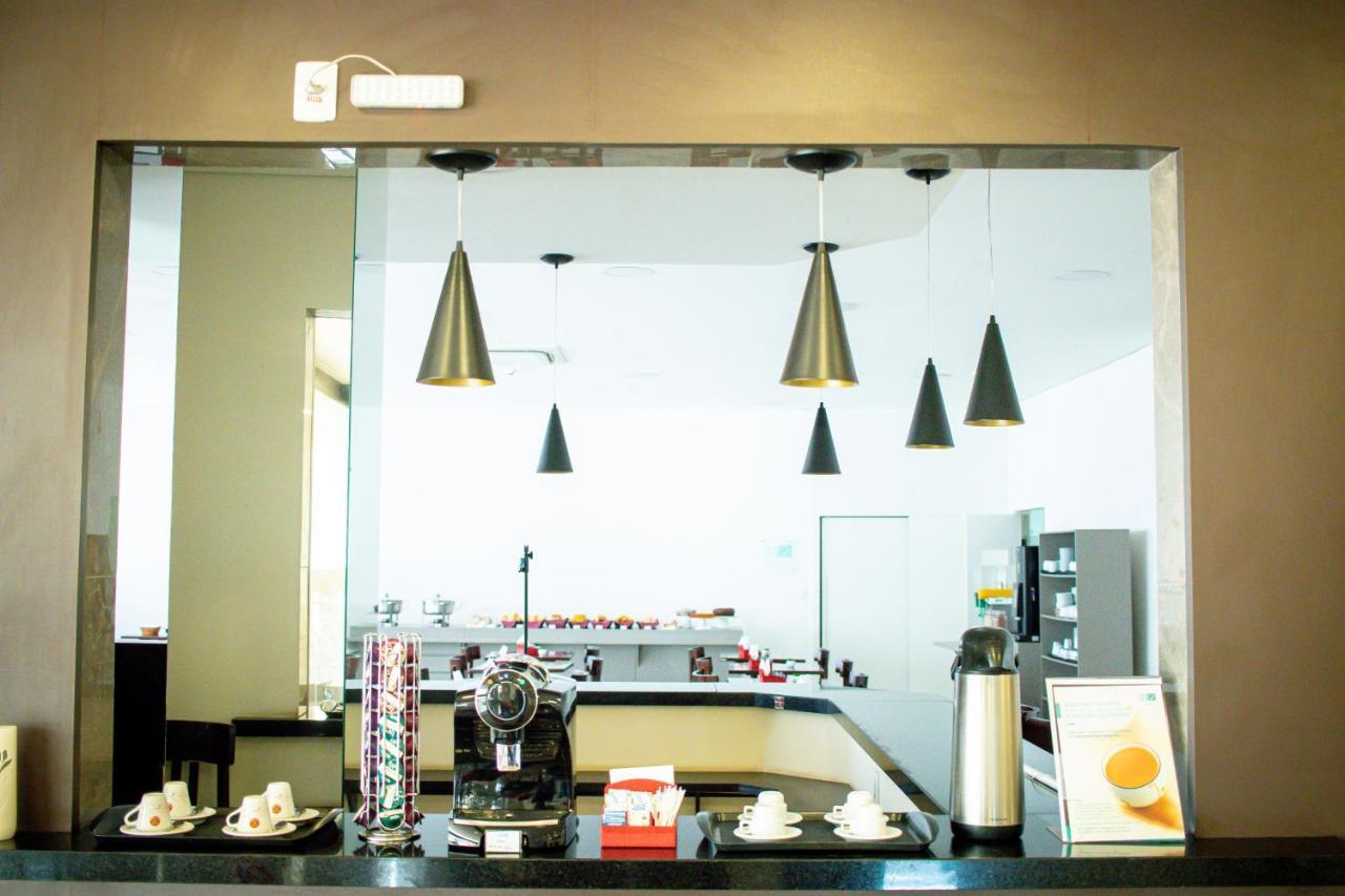 Hotel H2 Congonhas Congonhas (Minas Gerais) Exterior foto A coffee bar in a hotel